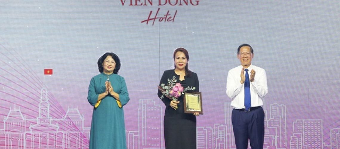 02 Khach san Vien Dong nhan giai Top 10 khach san 3 sao hang dau nam 2023