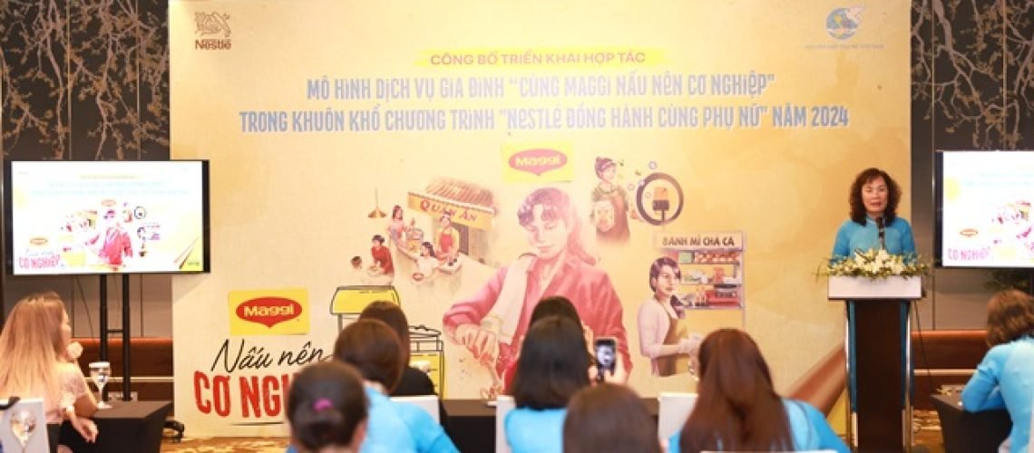 Bà Trương Thị Thu Thủy, Ủy viên Đoàn Chủ tịch, Trưởng Ban Gia đình - Xã hội, Hội LHPN Việt Nam, phát biểu tại chương trình