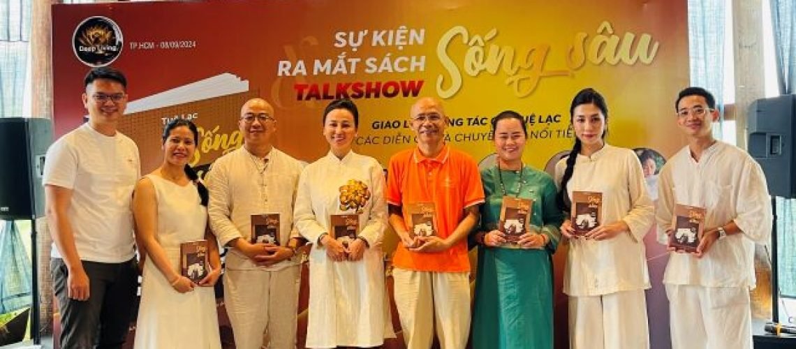 Doanh_nhan_khoi_nghiep_Ra_mat_sach_song_sau_04