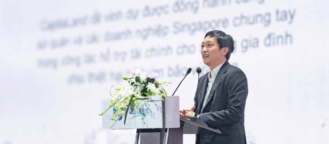 Phu_nu_Hiren_dai_capitaland_03