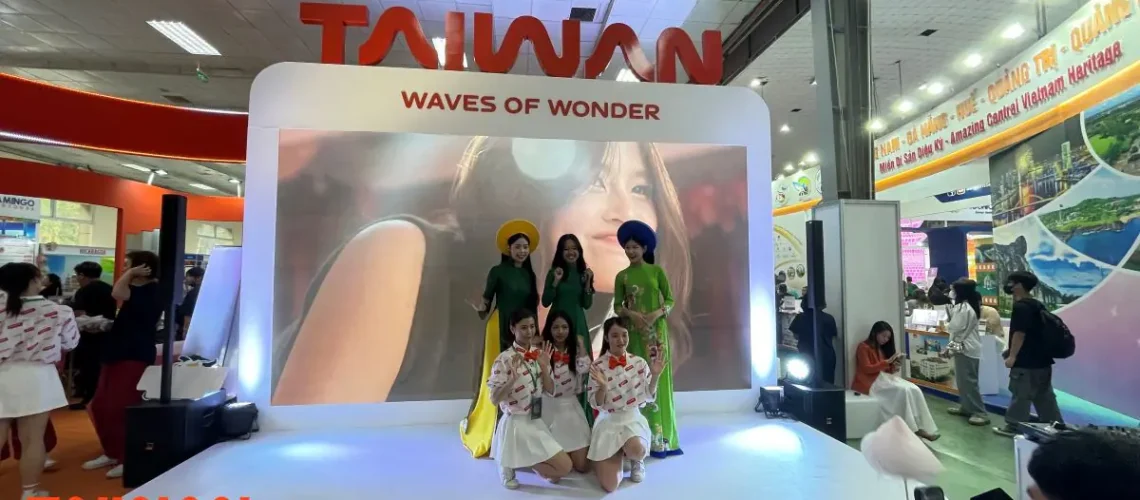 Phu_nu_hien_dai_Waves_of_wonder_taiwan_11