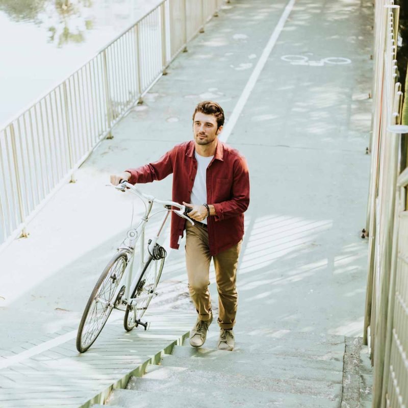 cyclist-in-a-park-L7VP582.jpg